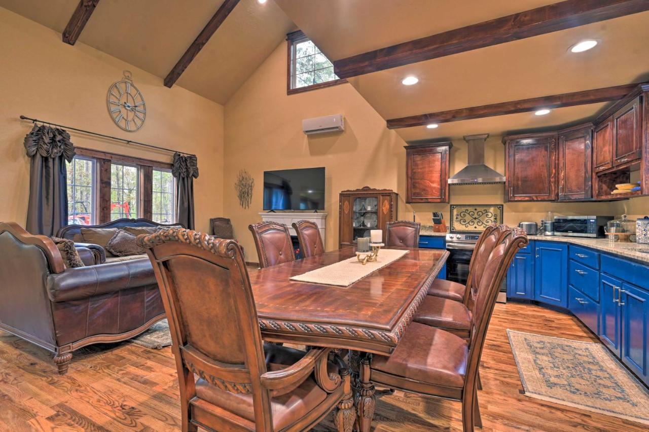Tudor-Style Broken Bow Cottage With Hot Tub And Decks! Stephens Gap Exterior photo