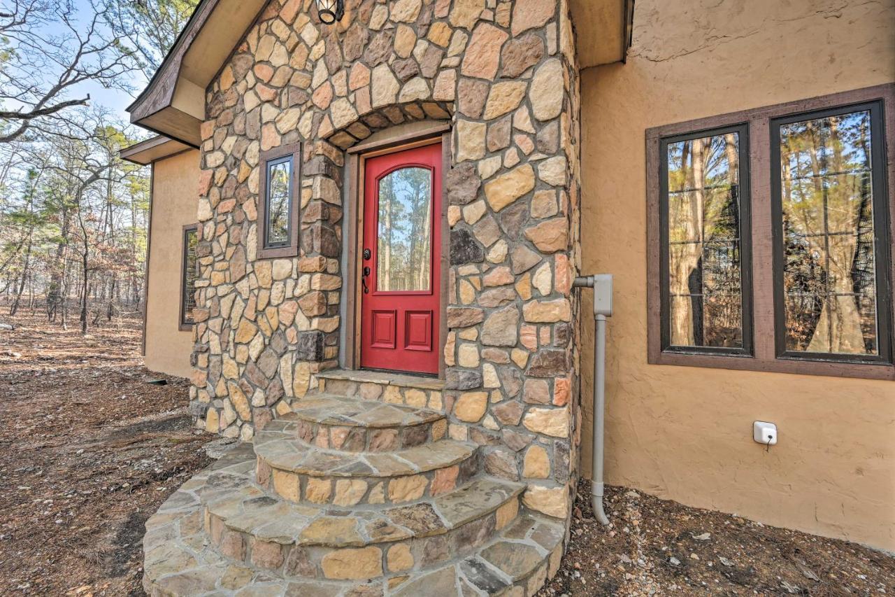 Tudor-Style Broken Bow Cottage With Hot Tub And Decks! Stephens Gap Exterior photo